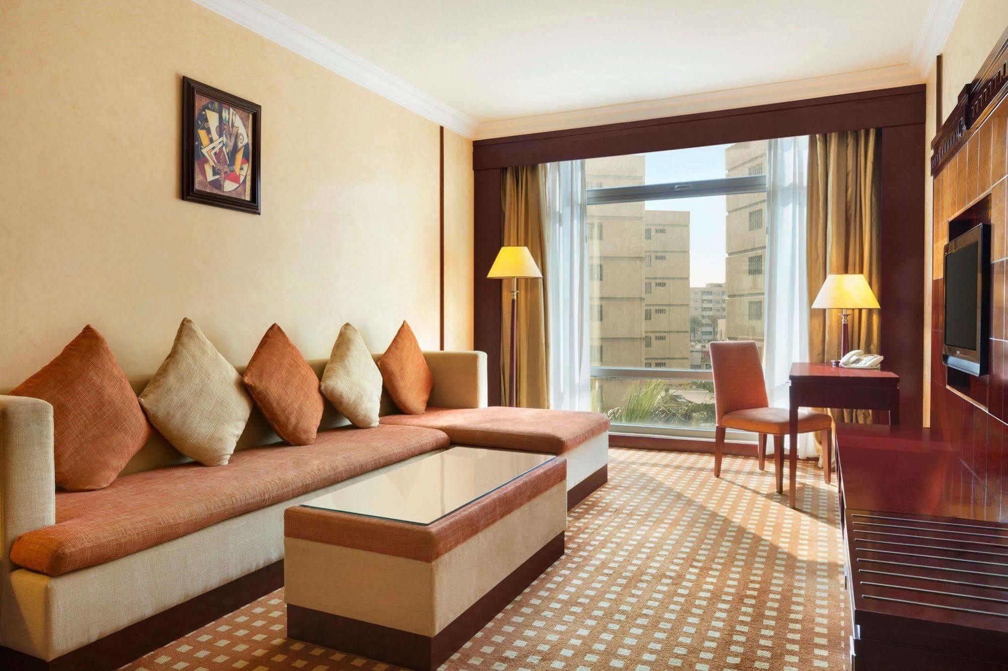 Hotel Ramada
