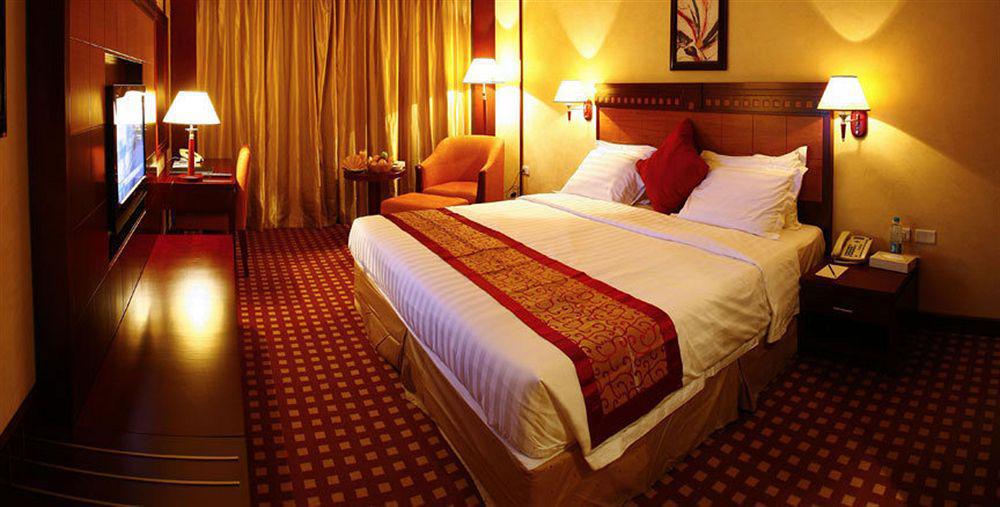 Ramada Hotel 4*