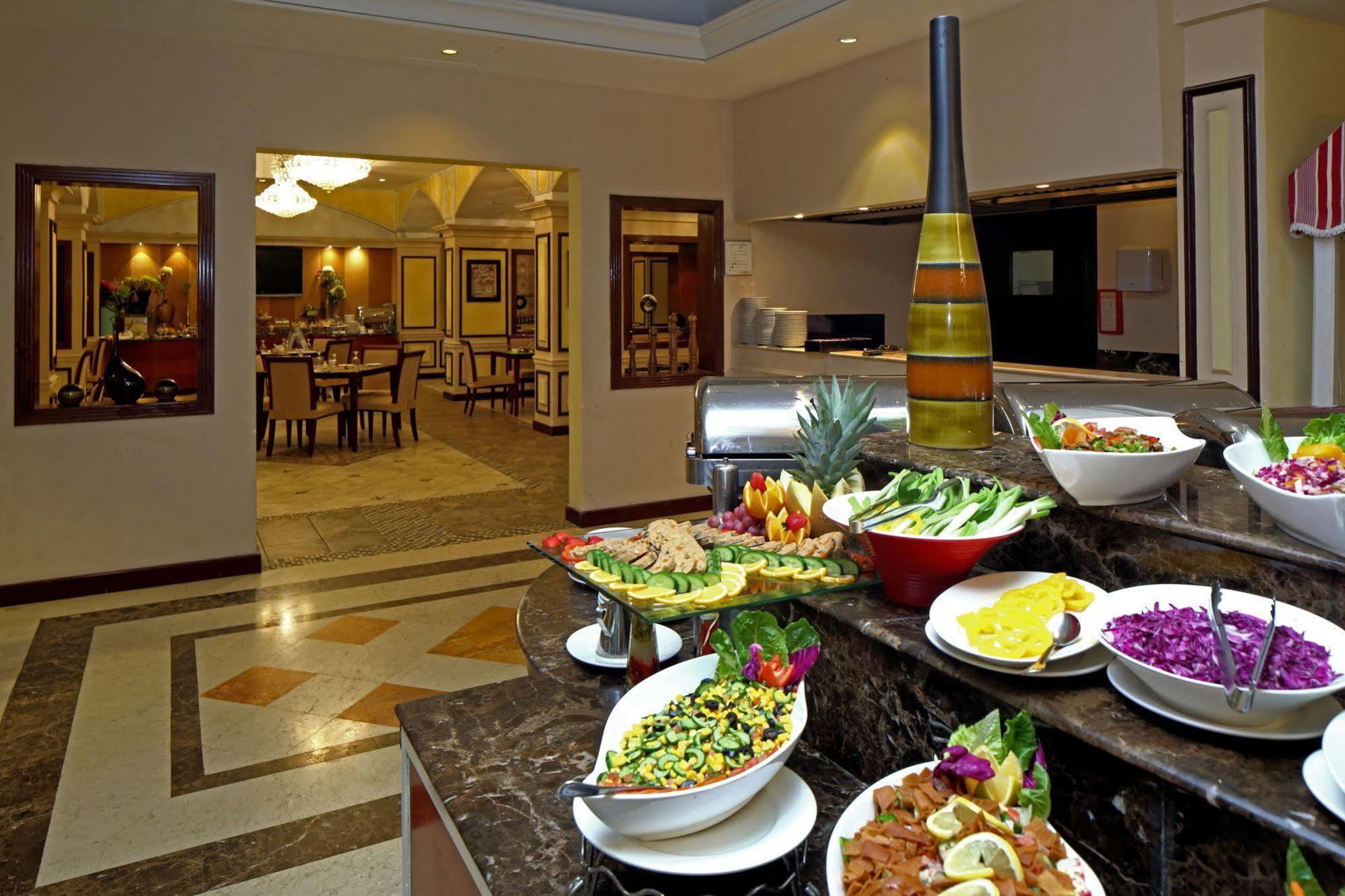 Ramada فندق